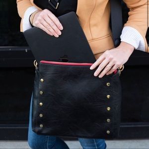 Social threads X Living in yellow crossbody bag. EUC.